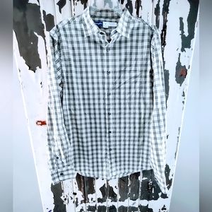 MEDIUM OLD NAVY GREEN AND CREAM REGULAR FIT WITH BUILD-IN-FLEX